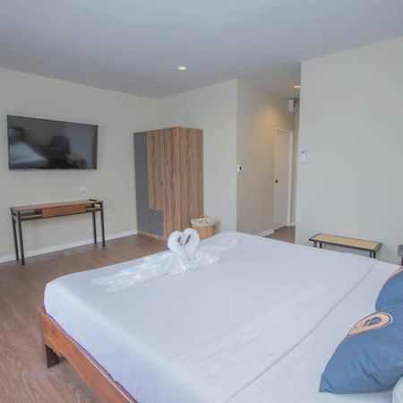 Aksarai Hotel Patong Dış mekan fotoğraf