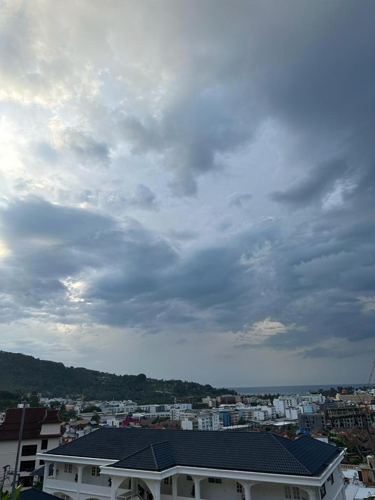 Aksarai Hotel Patong Dış mekan fotoğraf