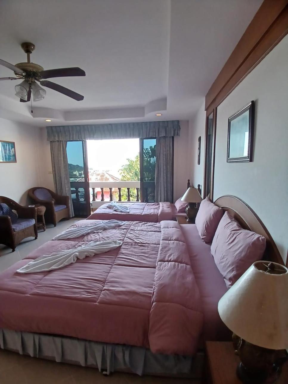 Aksarai Hotel Patong Dış mekan fotoğraf