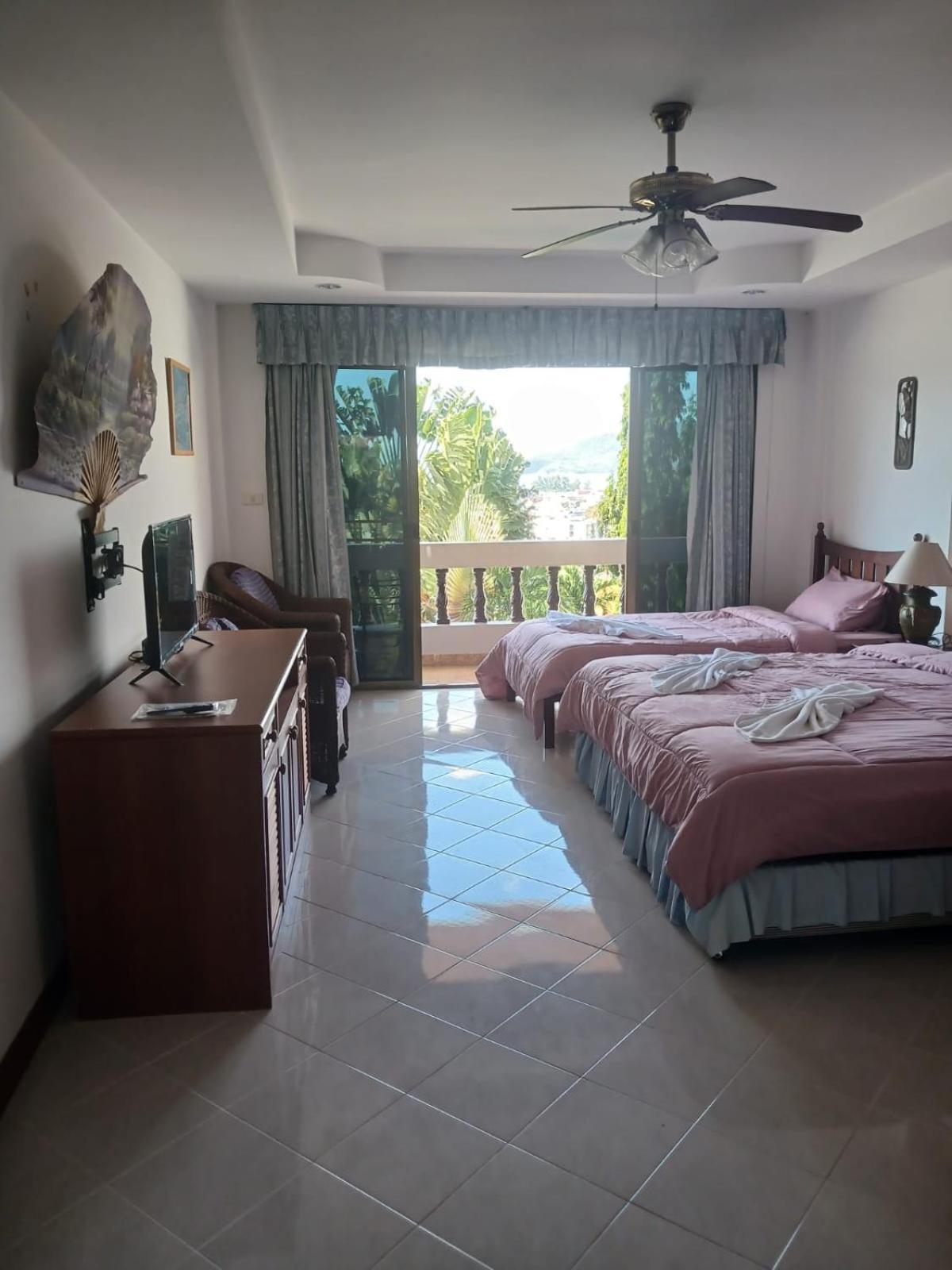 Aksarai Hotel Patong Dış mekan fotoğraf