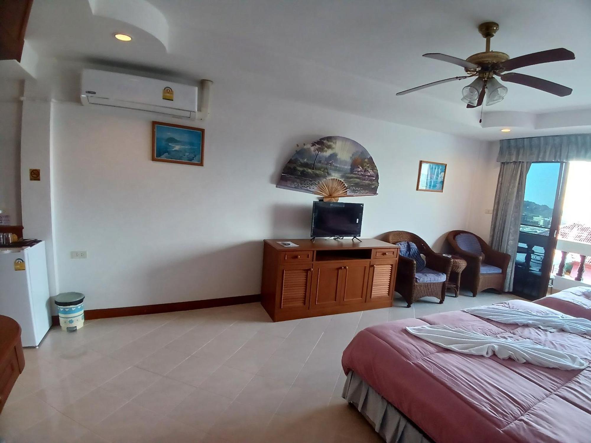 Aksarai Hotel Patong Dış mekan fotoğraf
